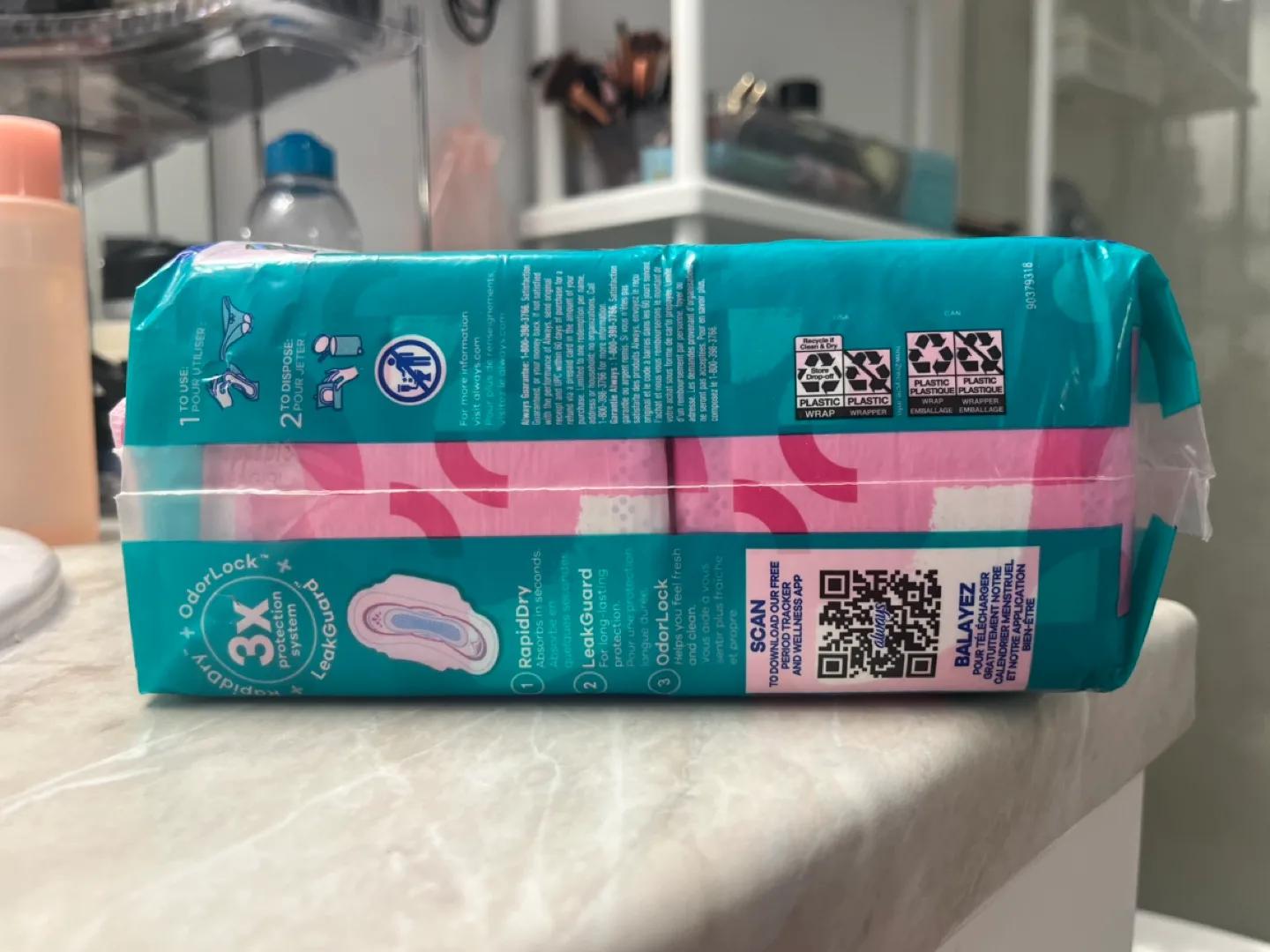 New Always Ultra-Thin Pads with Flexi-Wings image indicator(4)