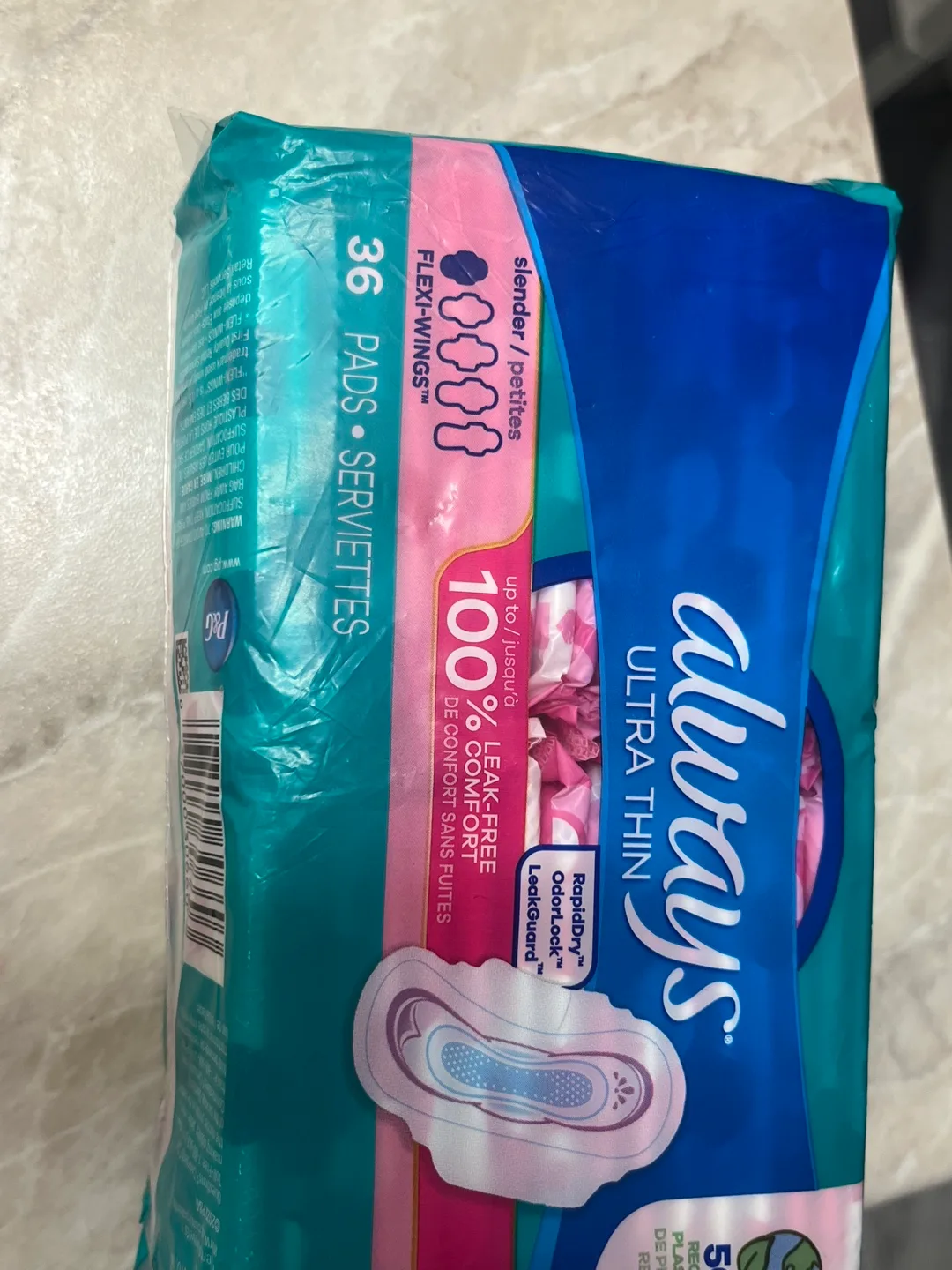 New Always Ultra-Thin Pads with Flexi-Wings image indicator(2)