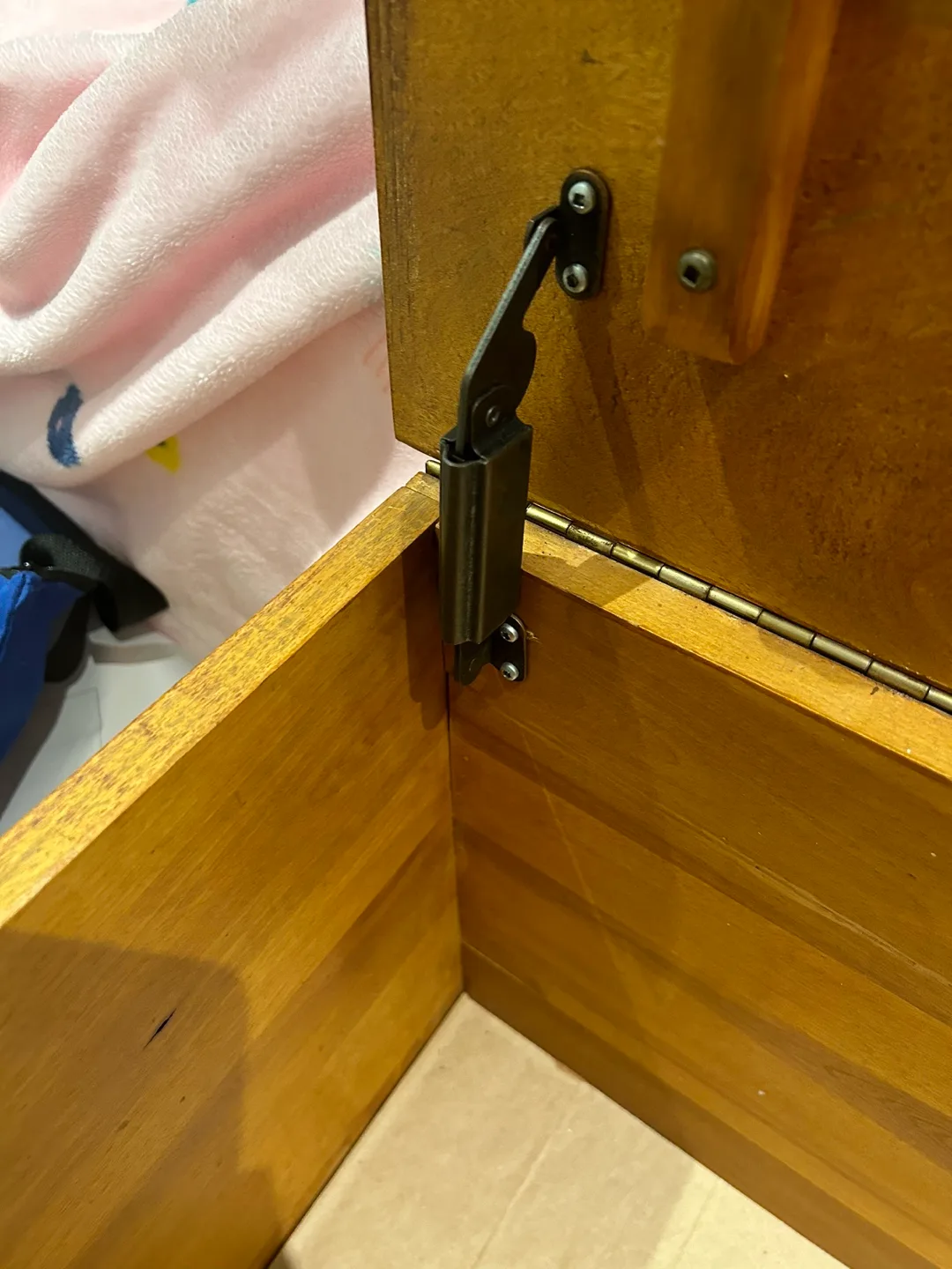 Wooden Toy Chest image indicator(5)