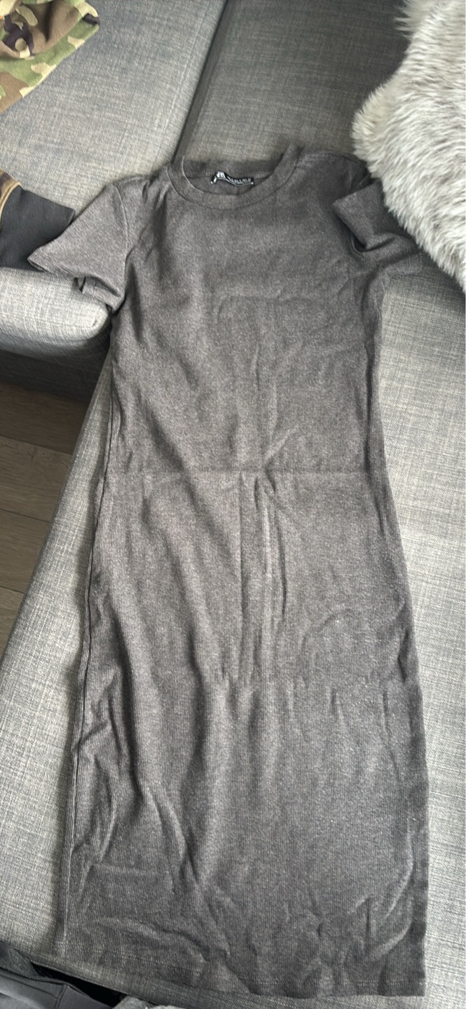 Zara Grey Ribbed Midi Dress