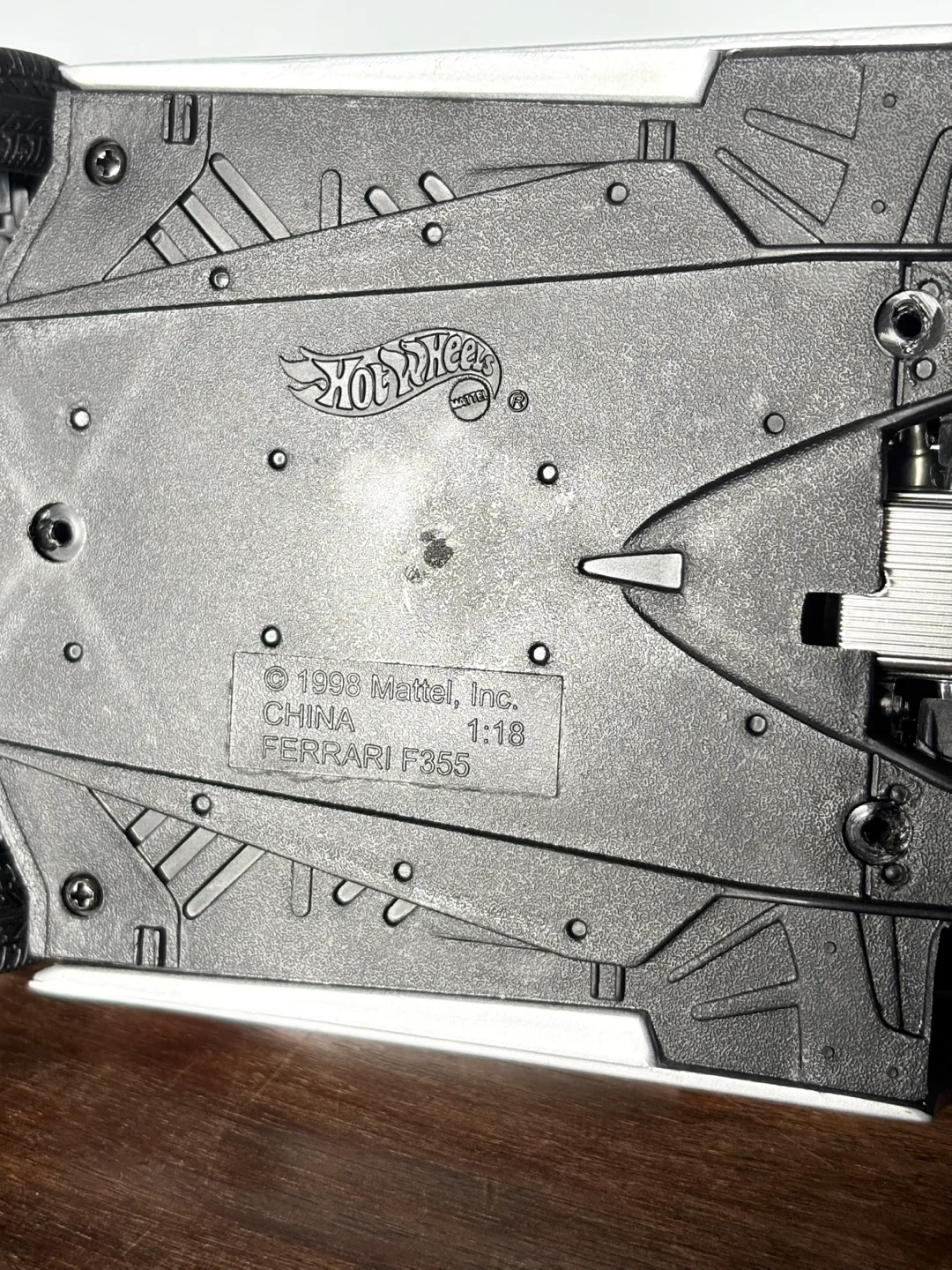 Hot Wheels Ferrari F355 1:18 image indicator(7)