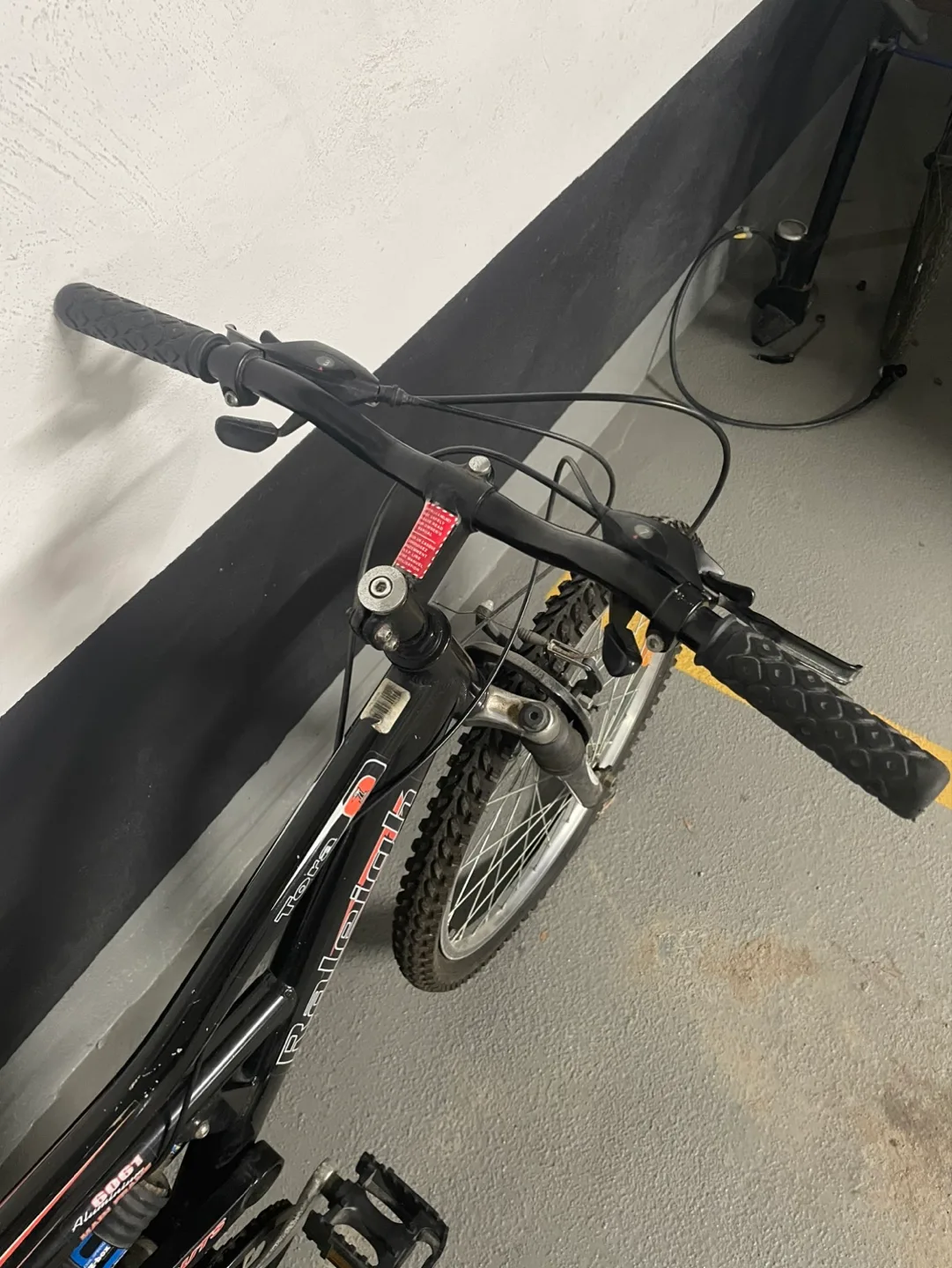 Raleigh 21 Speed Suspension Bike image indicator(3)