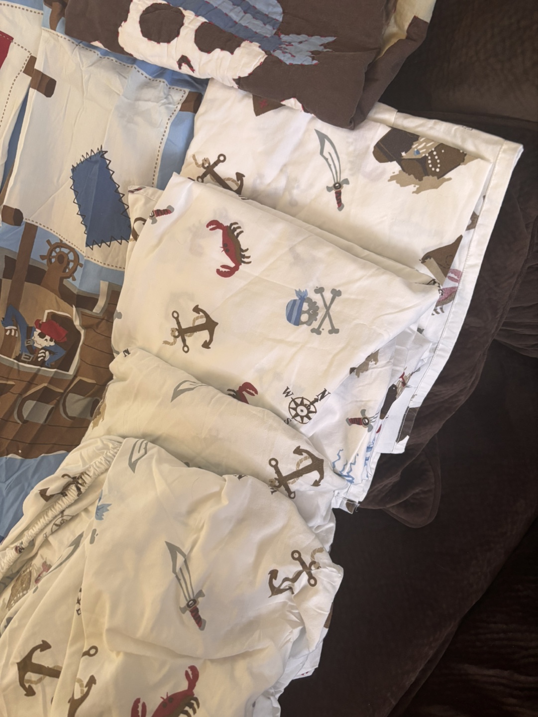 Kids curtains / sheet set x2/ one pillow case