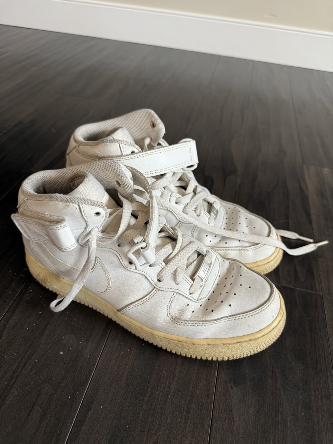Nike Air Force 1 '07 Mid White Leather Shoes - Size US 8