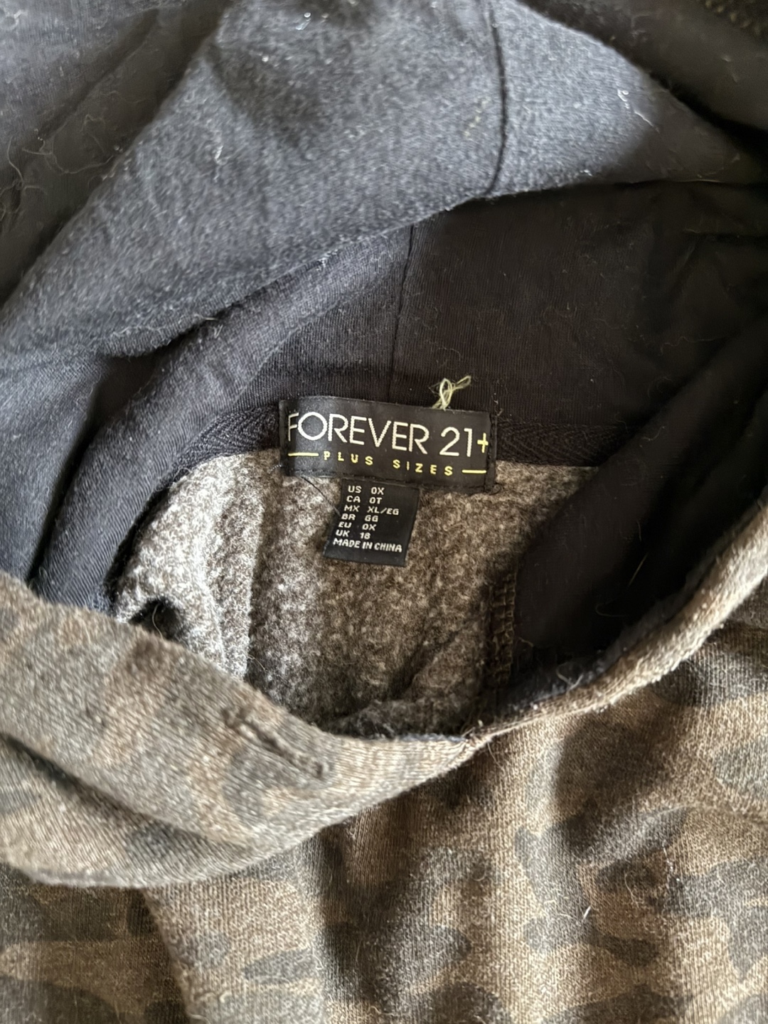 Forever 21+ Camo Hoodie - photo 2