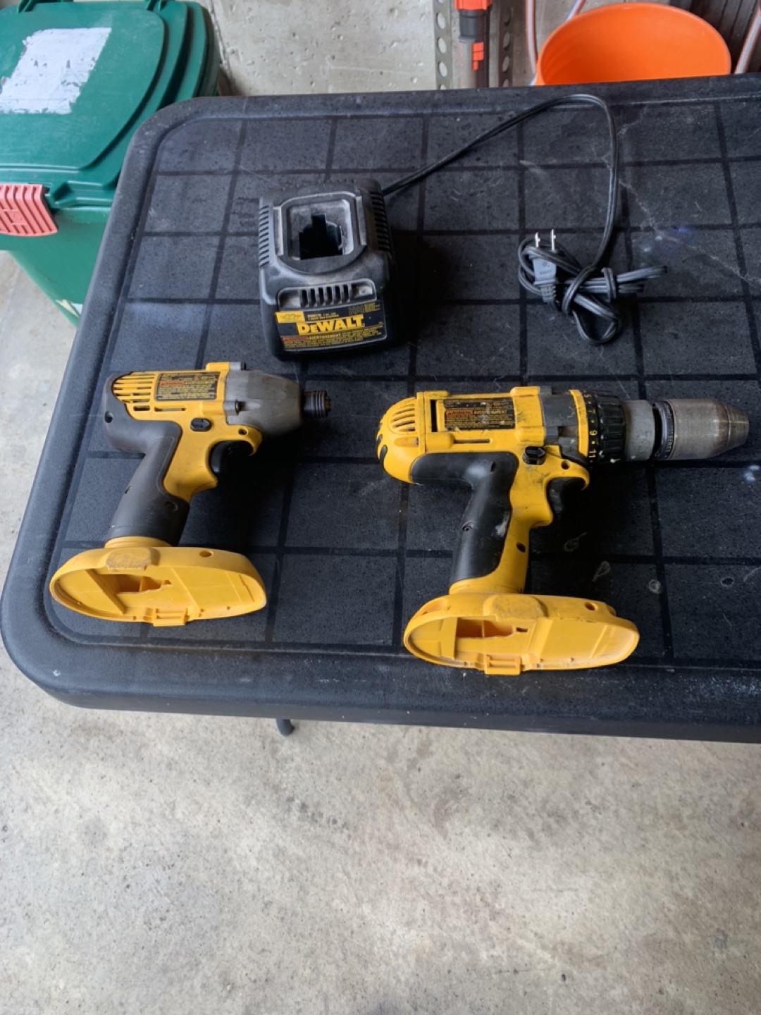 Dewalt 18 volt impact drill and hammer drill - photo 3