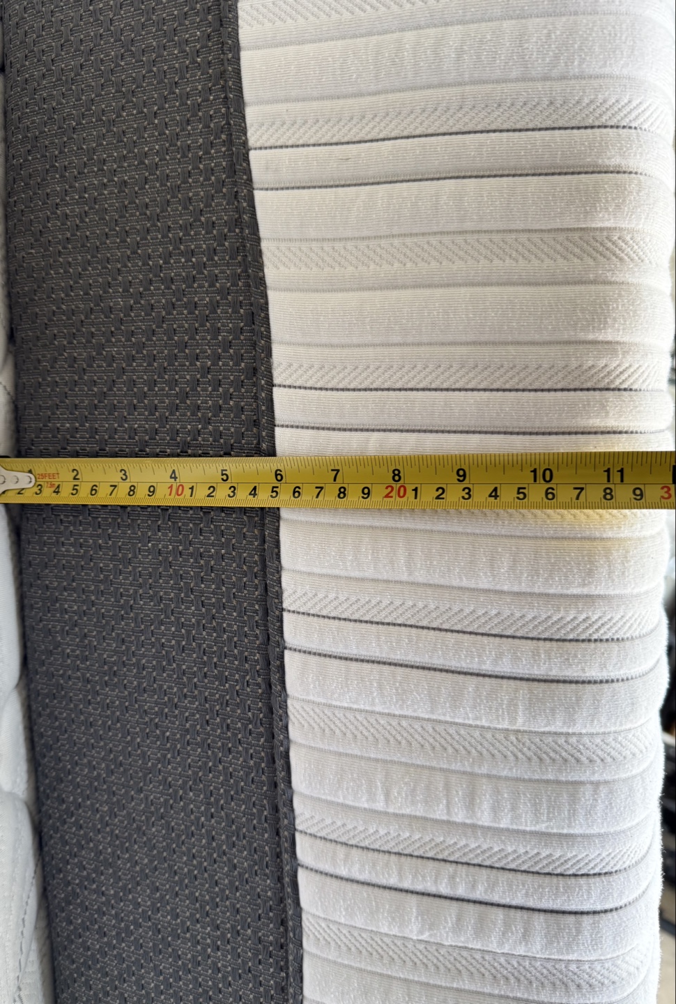 Queen mattress - photo 2