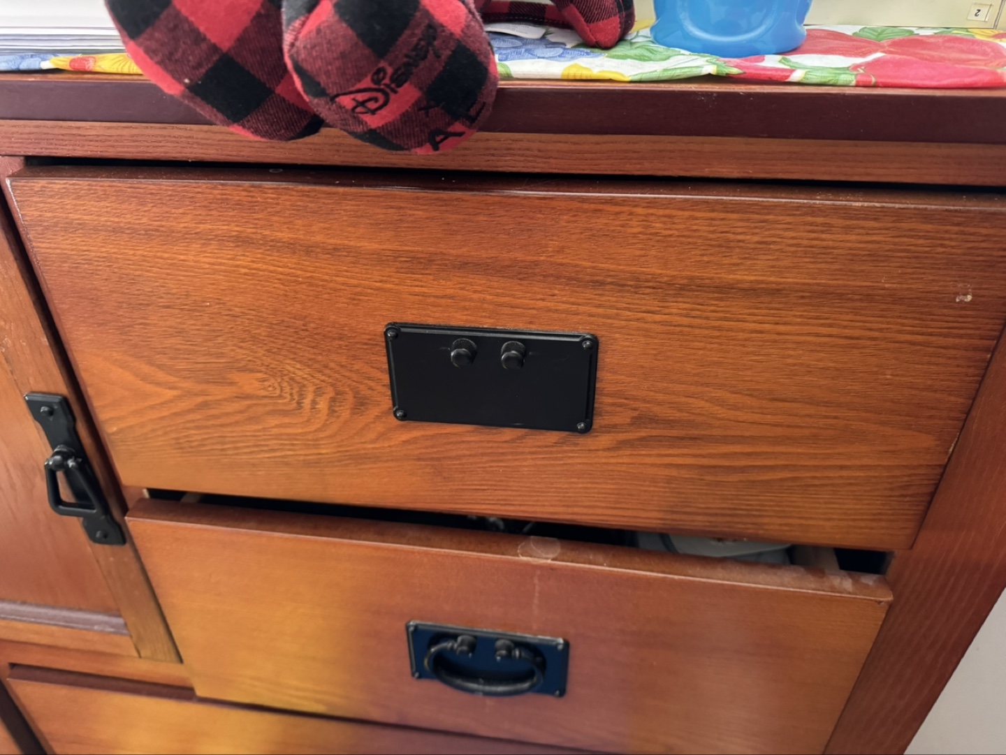 Wooden dresser - photo 2