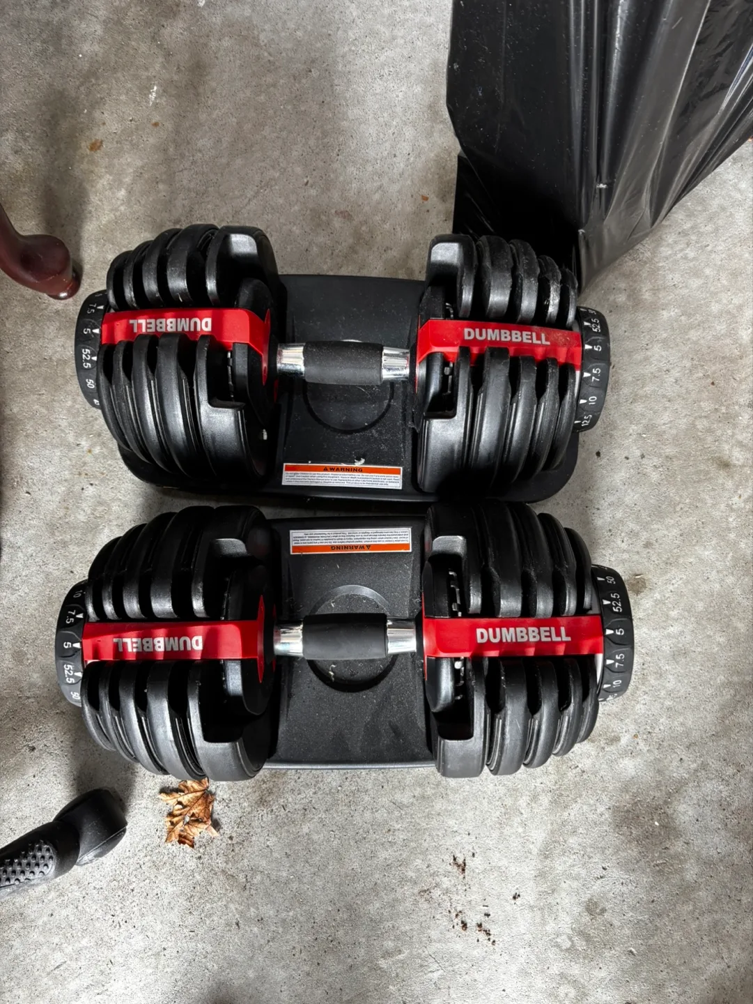 Adjustable Dumbbells Set thumbnail