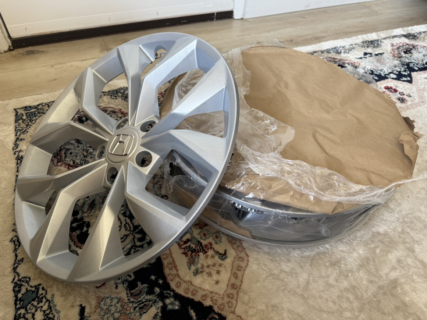 Honda Civic Wheel Covers - Silver - New - photo 3