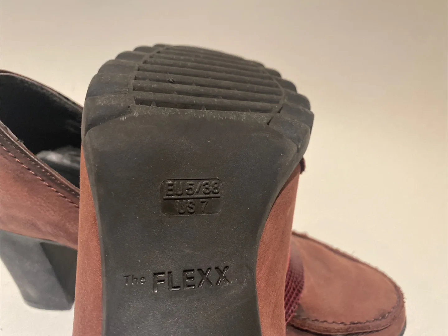 Burgundy Suede Flexx Women's Loafers - Size 7 image indicator(3)