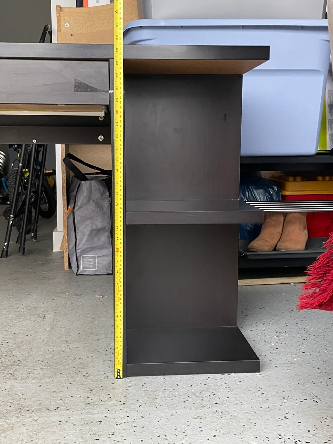 Black Computer Desk with Built-in Shelving image indicator(2)