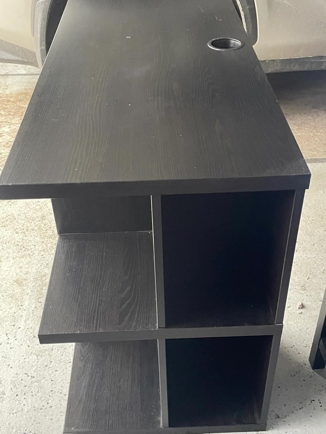 Black Computer Desk with Built-in Shelving image indicator(4)