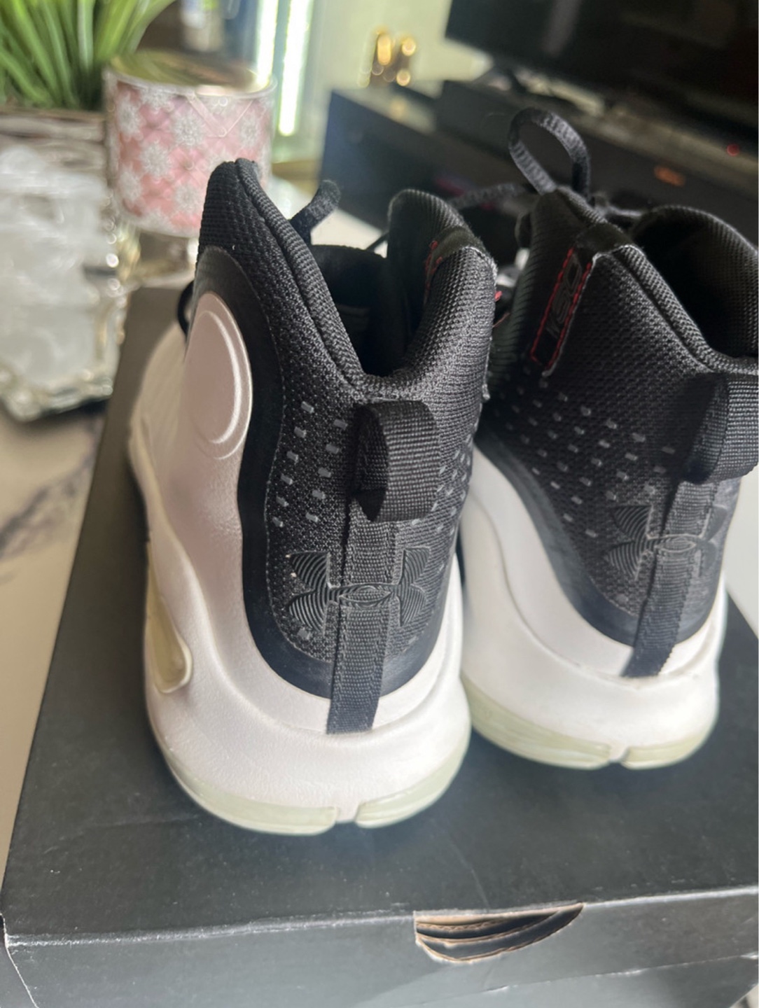 Under Armour Kids' Basketball Shoes - Size 3Y - photo 4