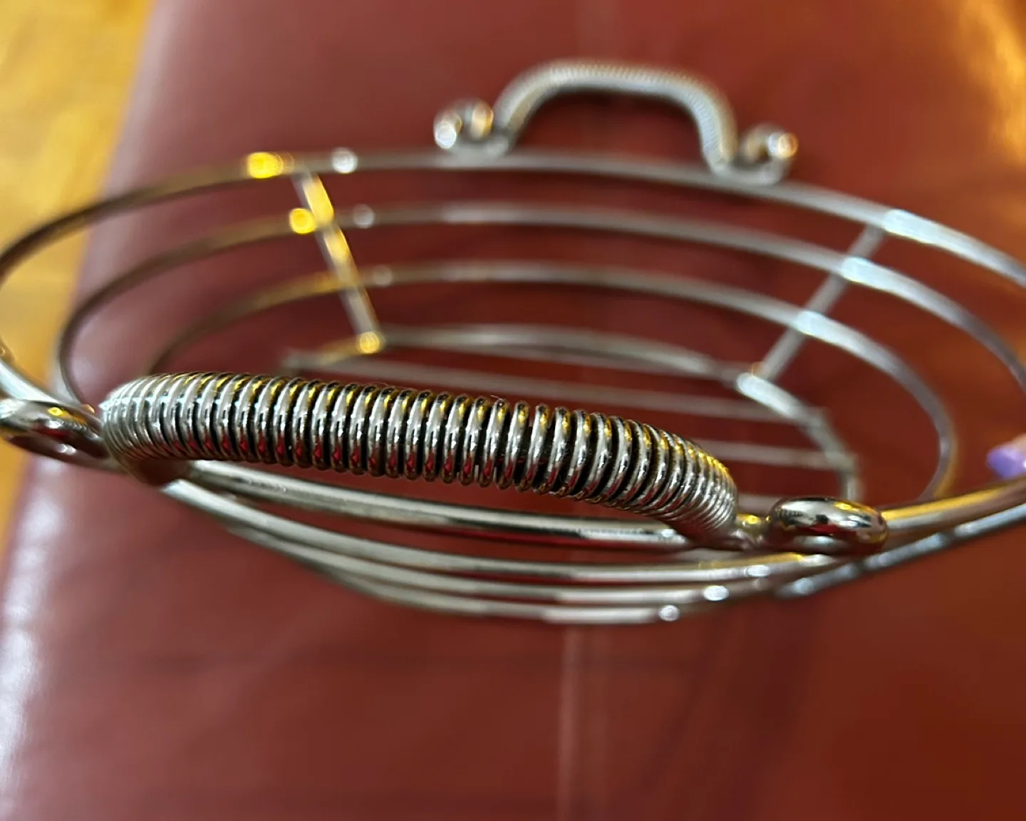 Stainless Wire Basket with Spring Handles image indicator(3)