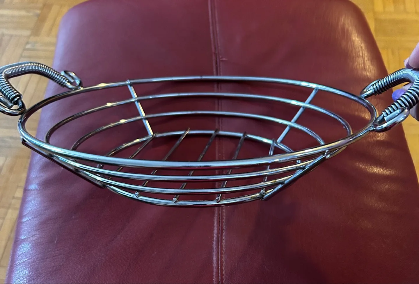 Stainless Wire Basket with Spring Handles image indicator(2)