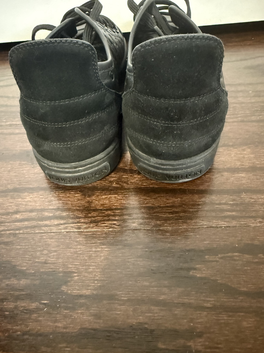 Louis Vuitton Black Leather Sneakers - Size 37 - photo 3