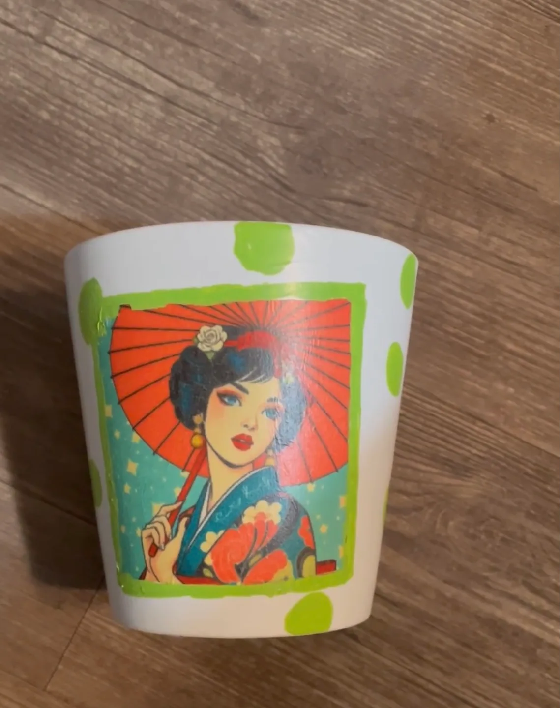 Plant pot thumbnail