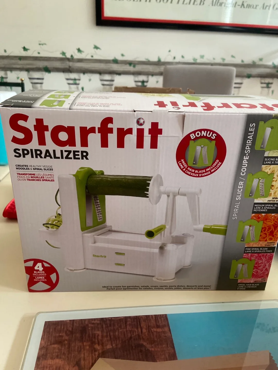 Starfrit Spiralizer Vegetable Slicer thumbnail