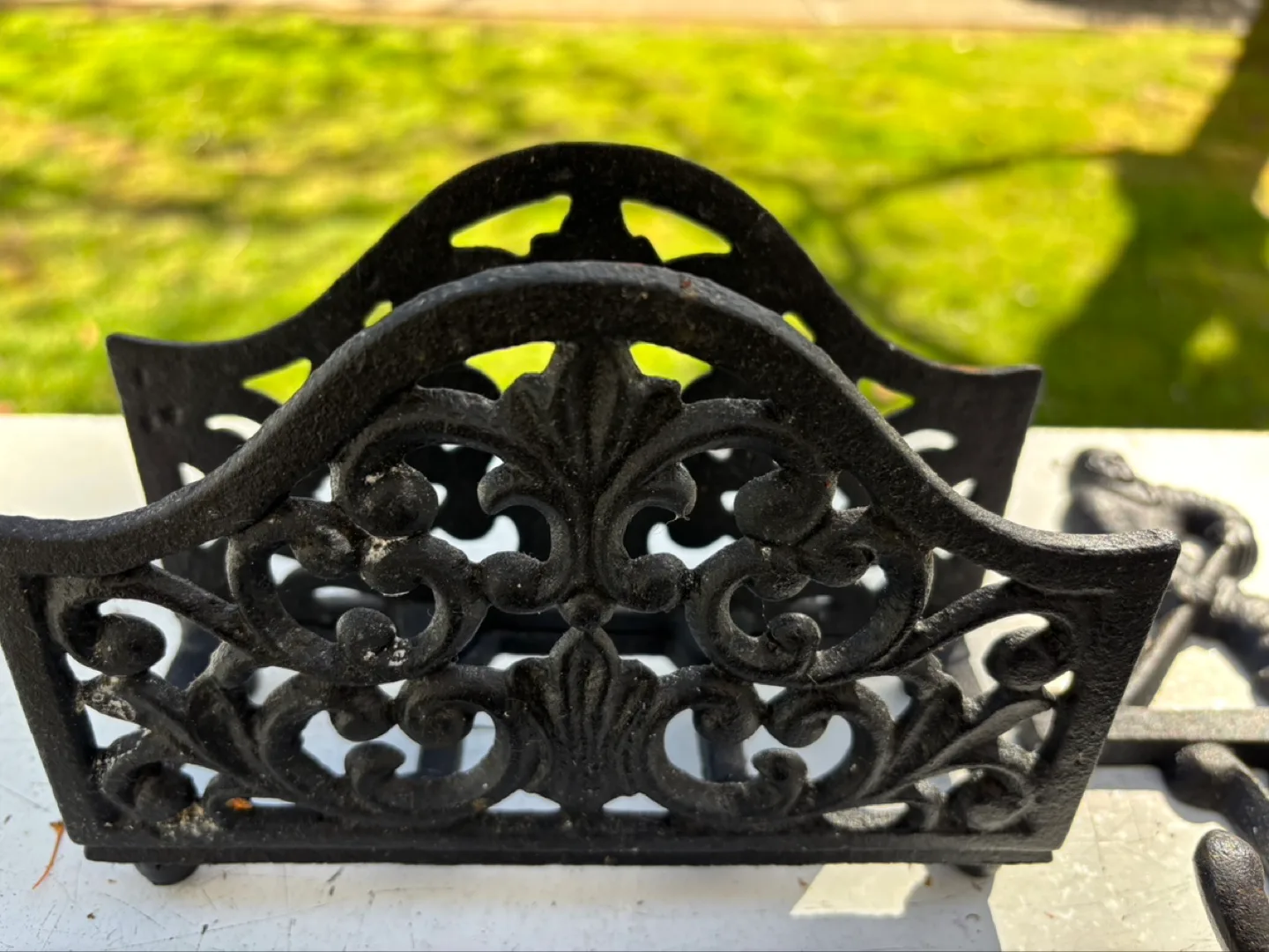 Cast Iron Napkin Holder & Hockey Player Hook Set image indicator(3)