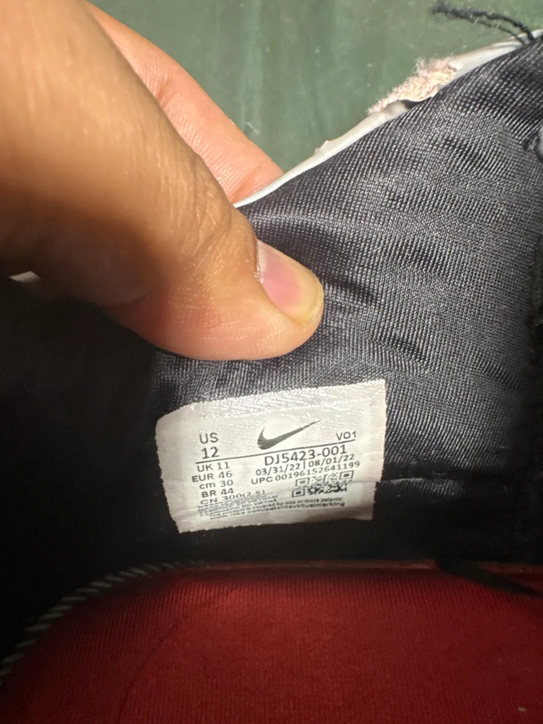 Nike Men's Basketball Shoes Size US 12 image indicator(3)