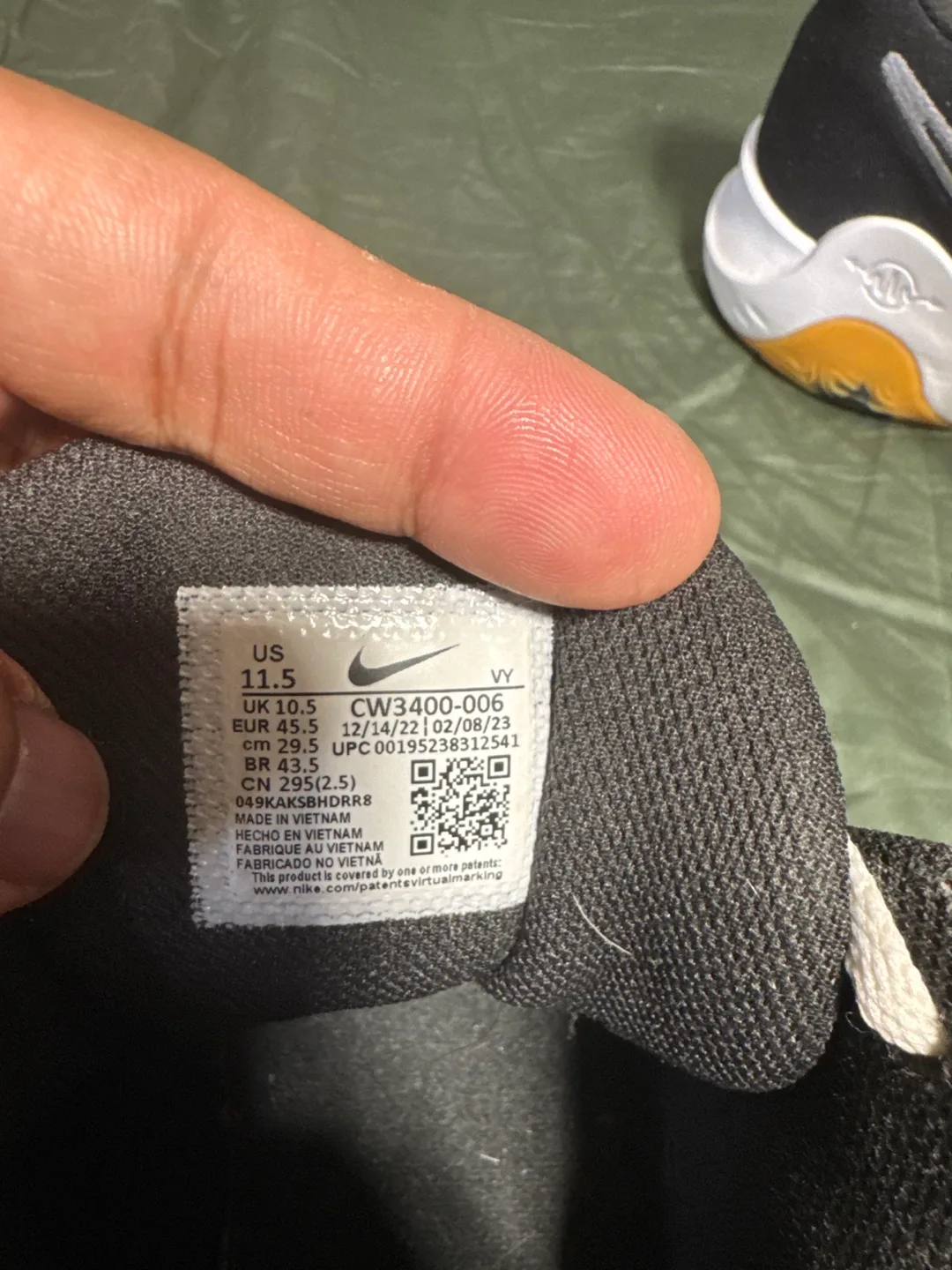 Nike KD Trey 5 VIII Basketball Shoes - Size 10.5 image indicator(3)