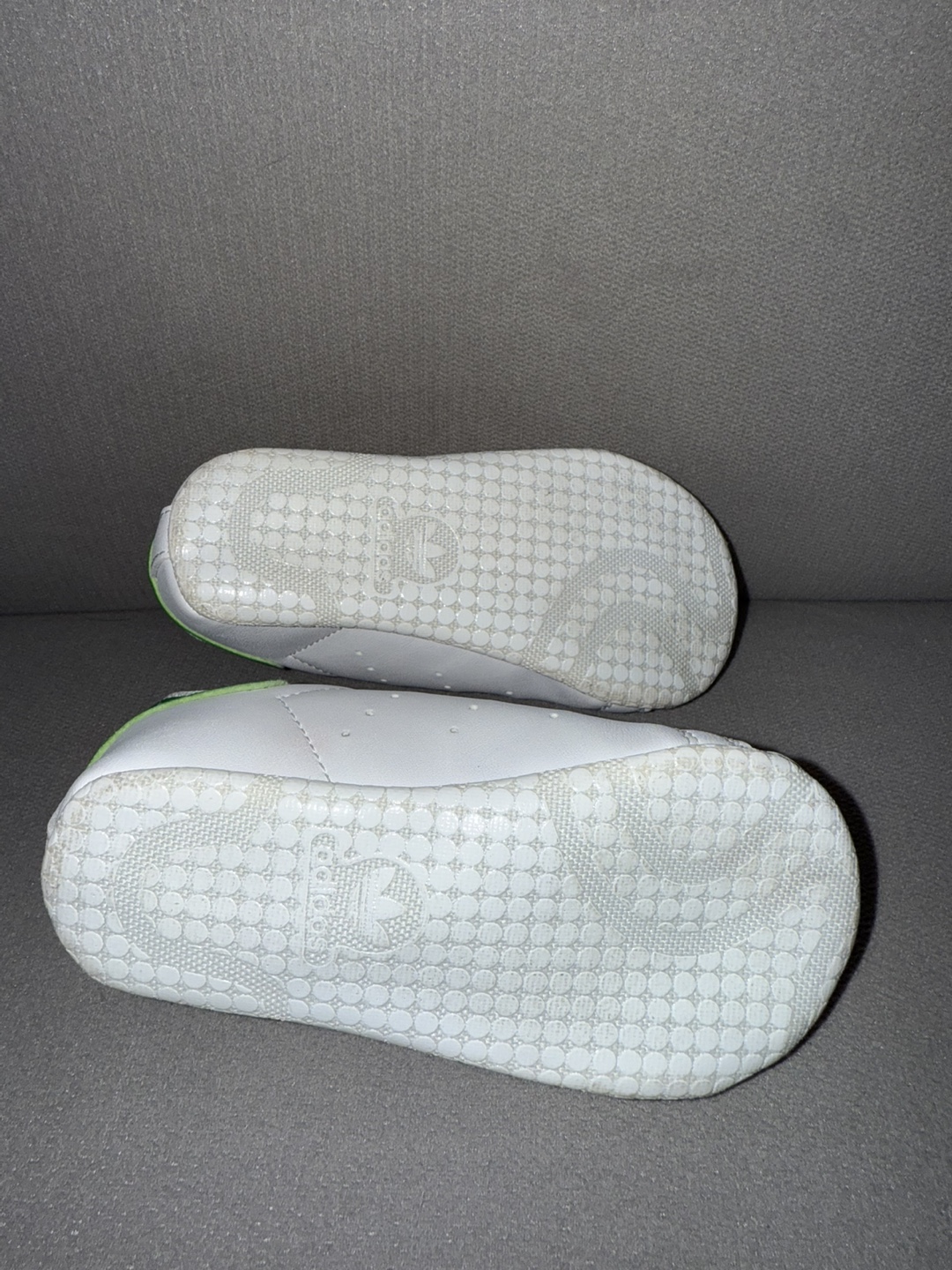 Infant Adidas Stan Smith Sneakers - Size 3 - photo 3