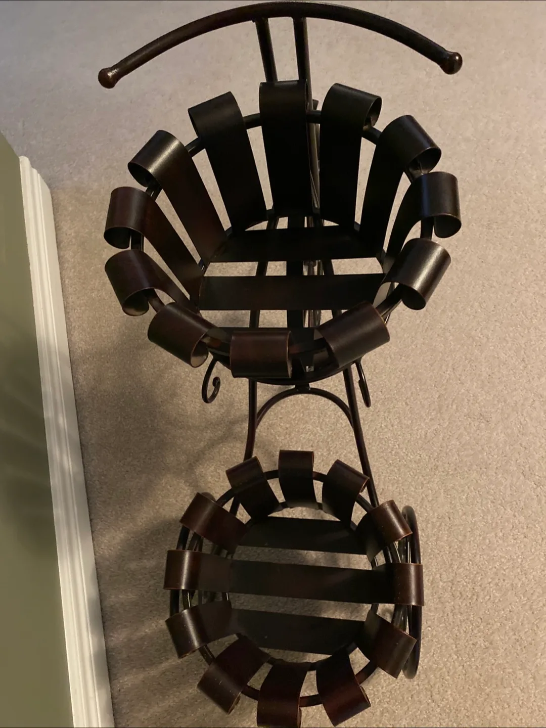 Metal Tricycle Planter Stand image indicator(2)