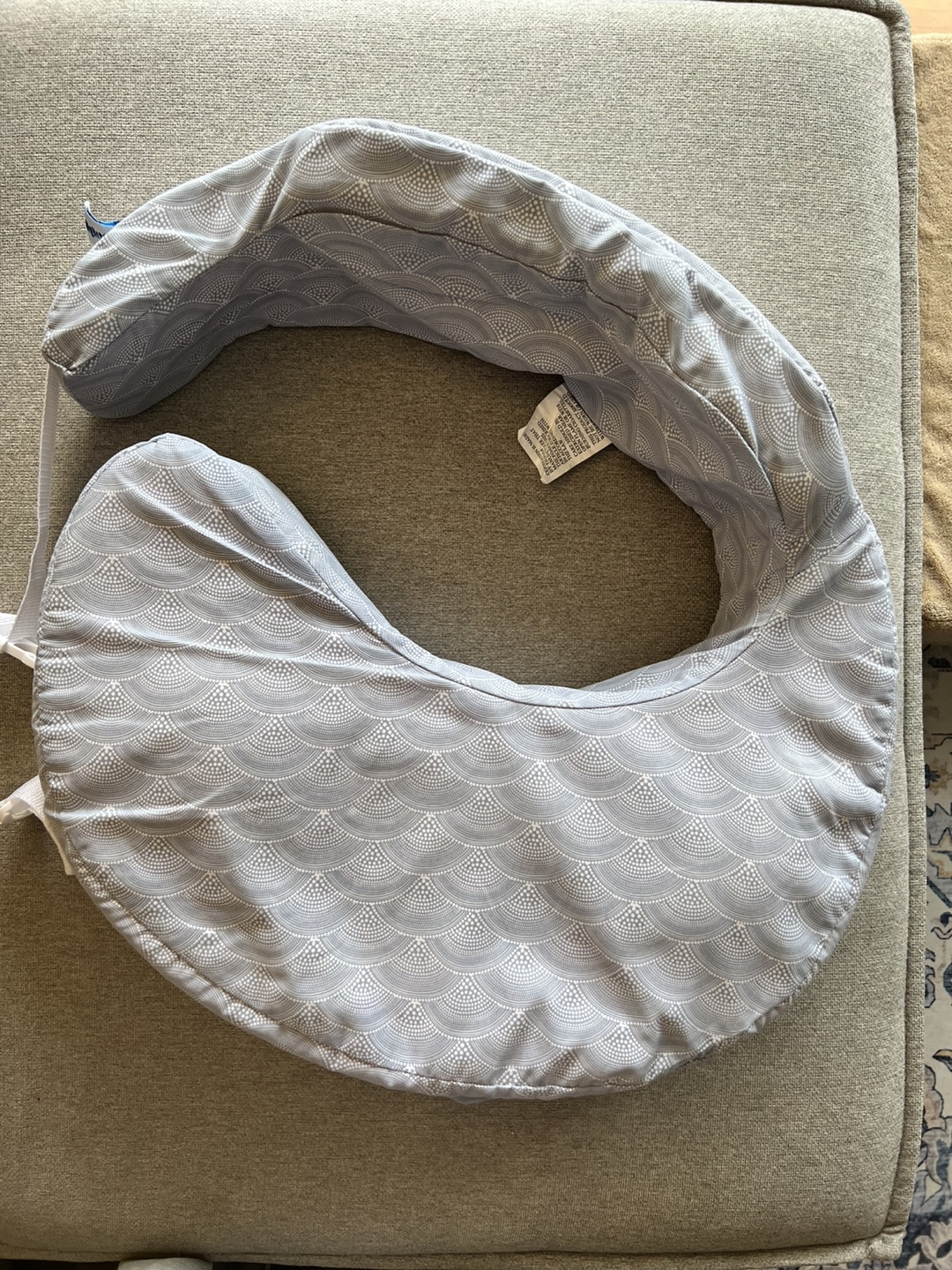 My Brest Friend, Grey Scallop Pattern