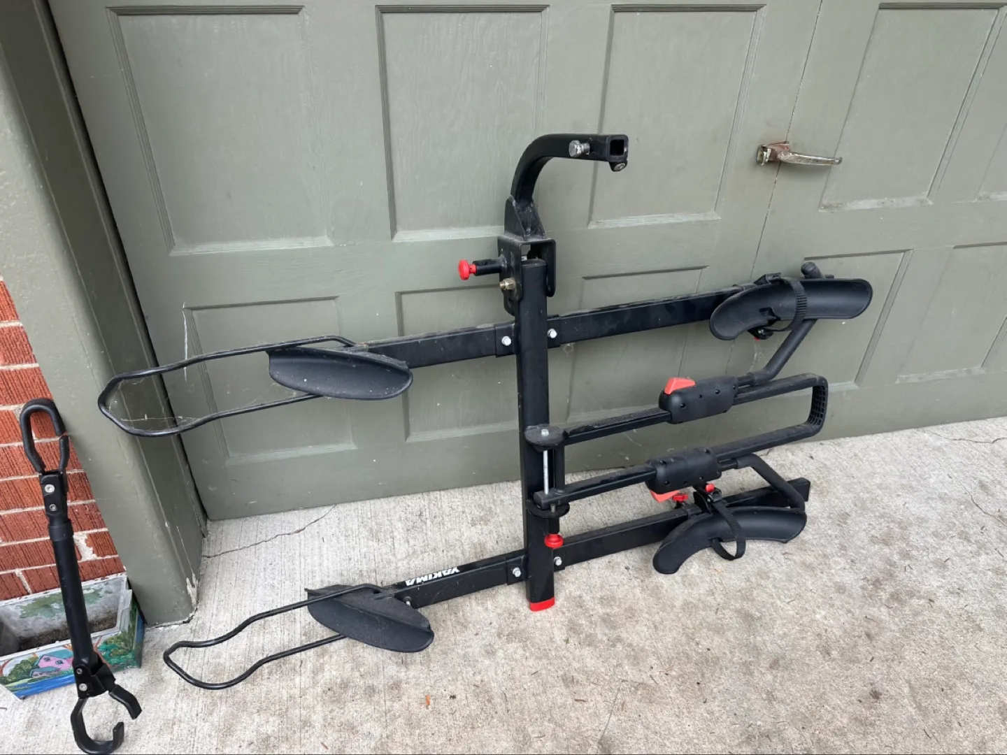Yakima DoubleDown Hitch Bike Rack thumbnail