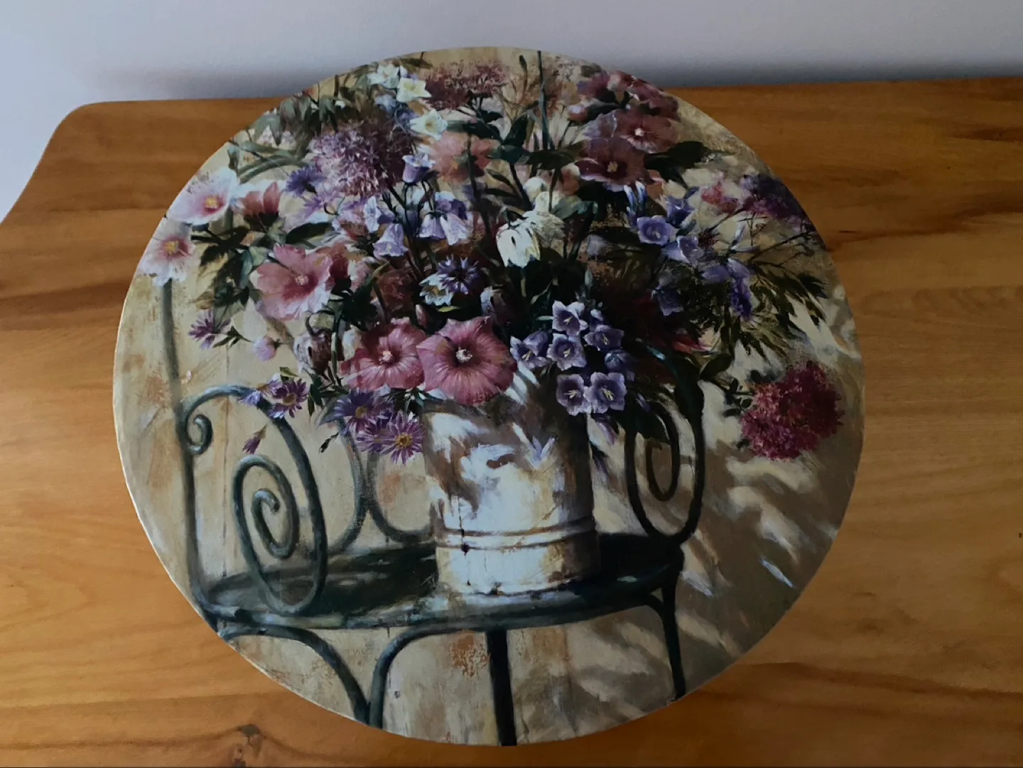 Two Decorative Round Hat Boxes image indicator(6)