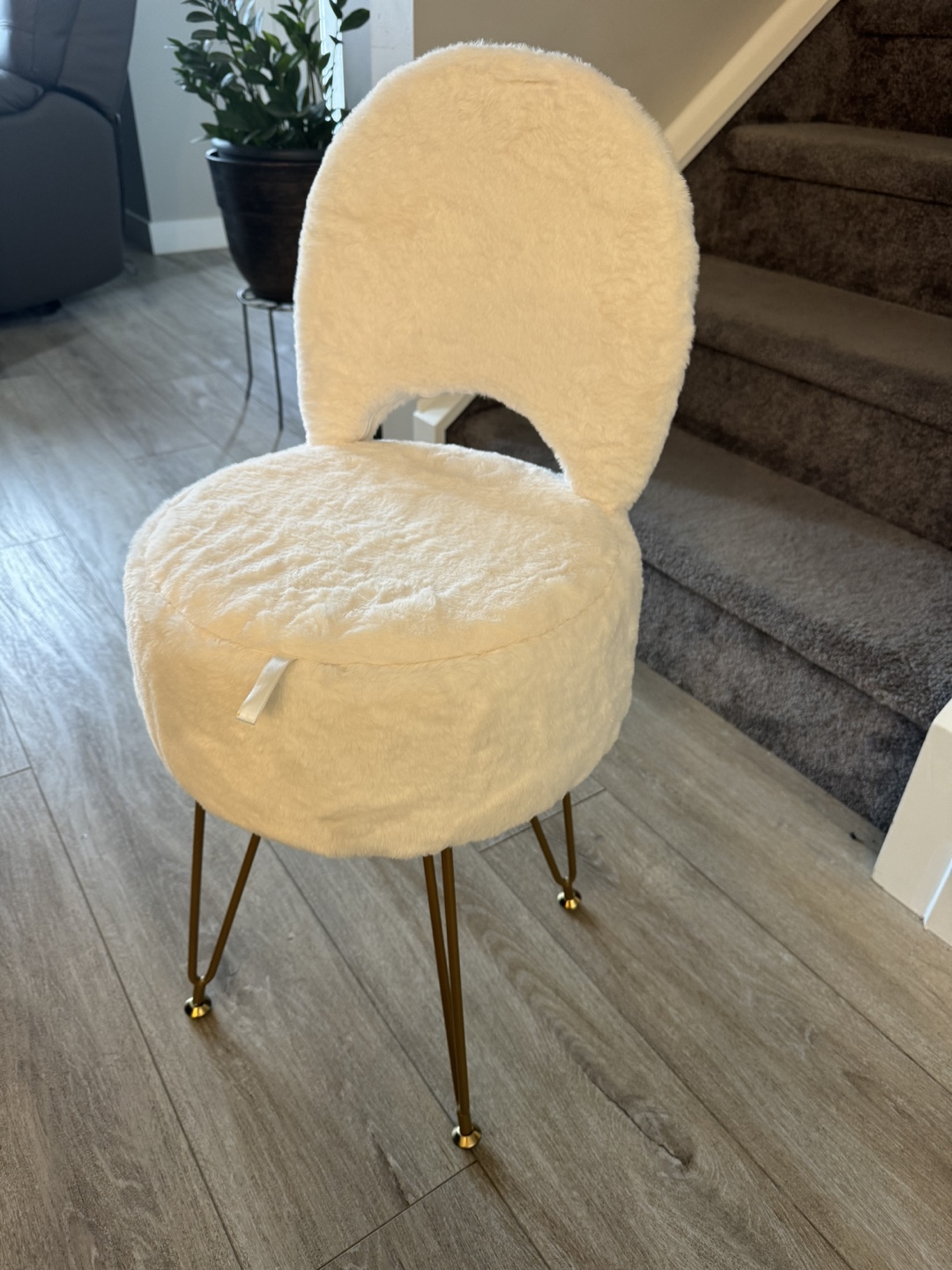 Fluffy Vanity Stool with Storage - photo 2