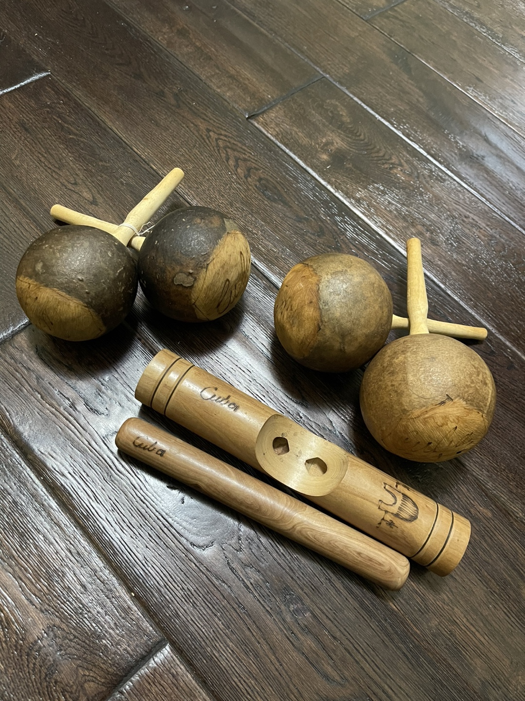 Vintage Cuba Percussion Bongos and Maracas Set - photo 3