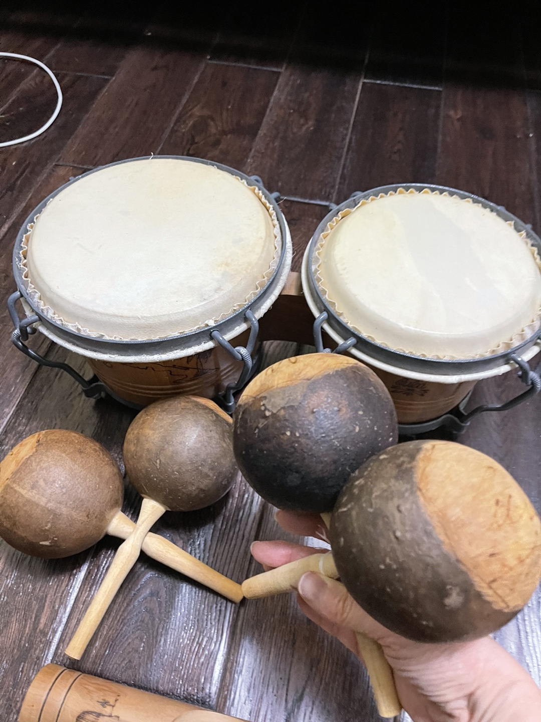 Vintage Cuba Percussion Bongos and Maracas Set - photo 5