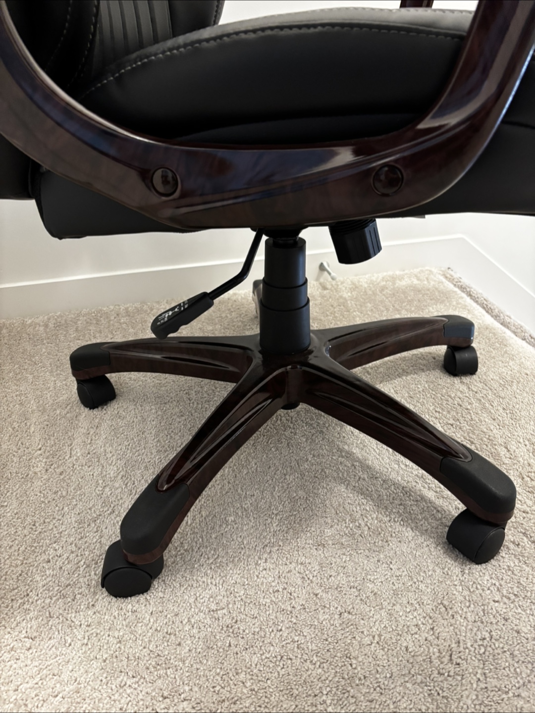Executive Office Chair - Black Leather - photo 4