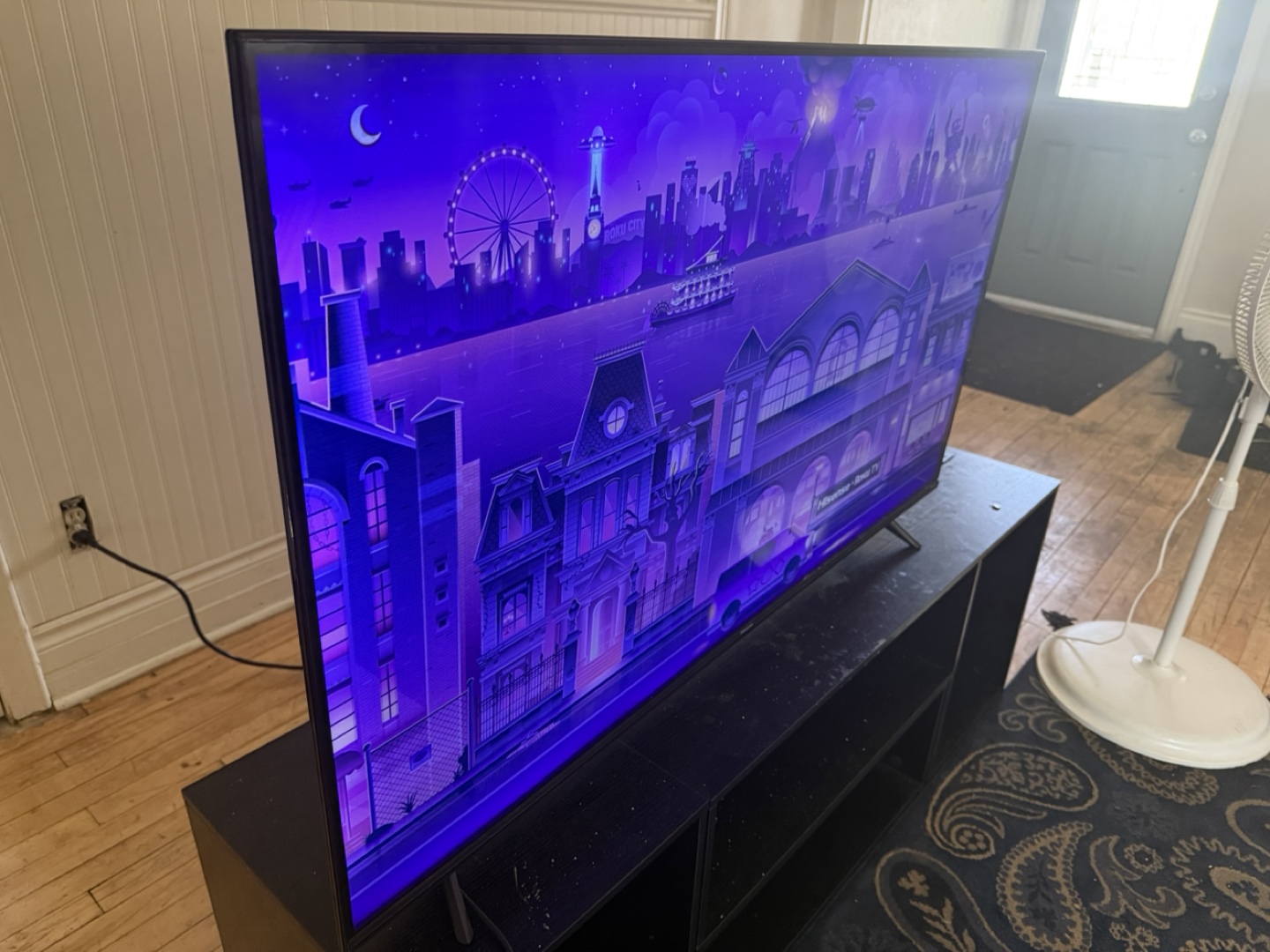 Hisense Roku smart TV 4K ULTRA HD 50 inch