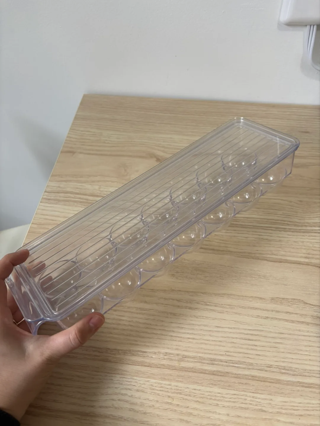 Clear Egg Storage Container with Lid – Holds 14 Eggs image indicator(2)
