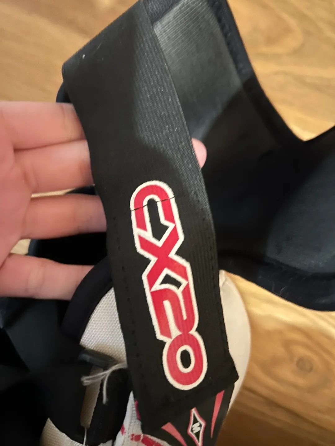 Youth VIC CX20 Elbow Pads for Skating (Used Only Once) image indicator(3)