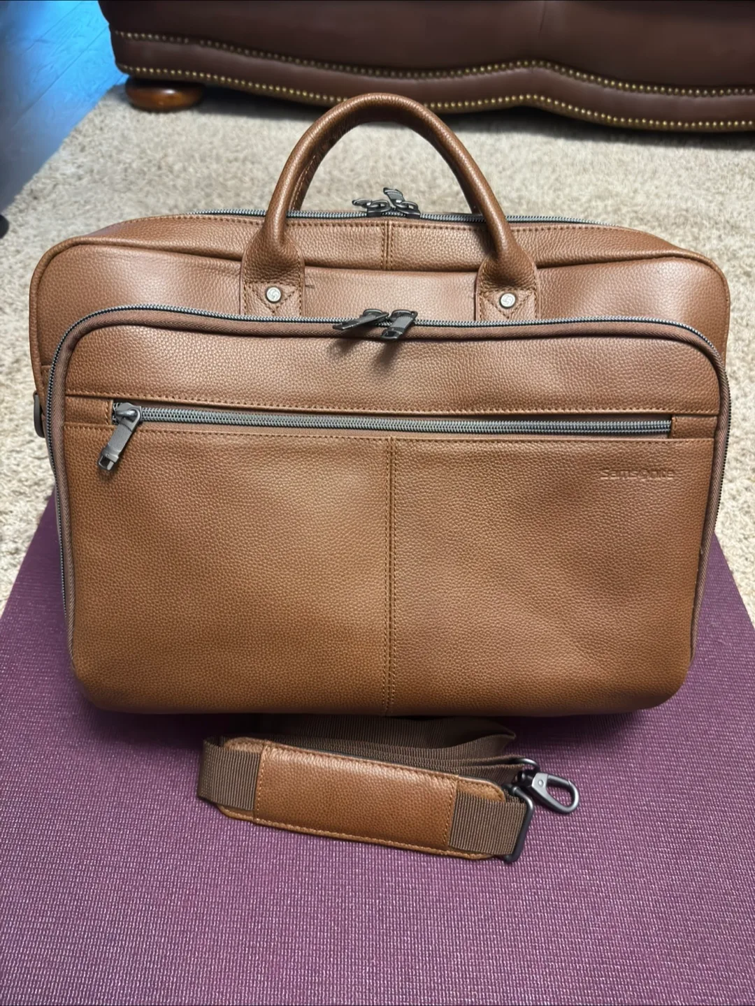 Samsonite Leather Briefcase/ Classic Leather Toploarder thumbnail