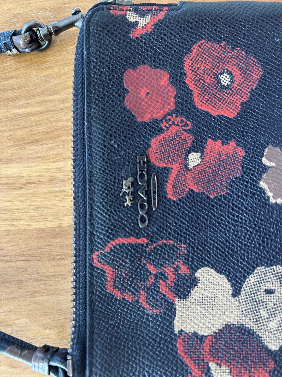 Coach Floral Wristlet - photo 5