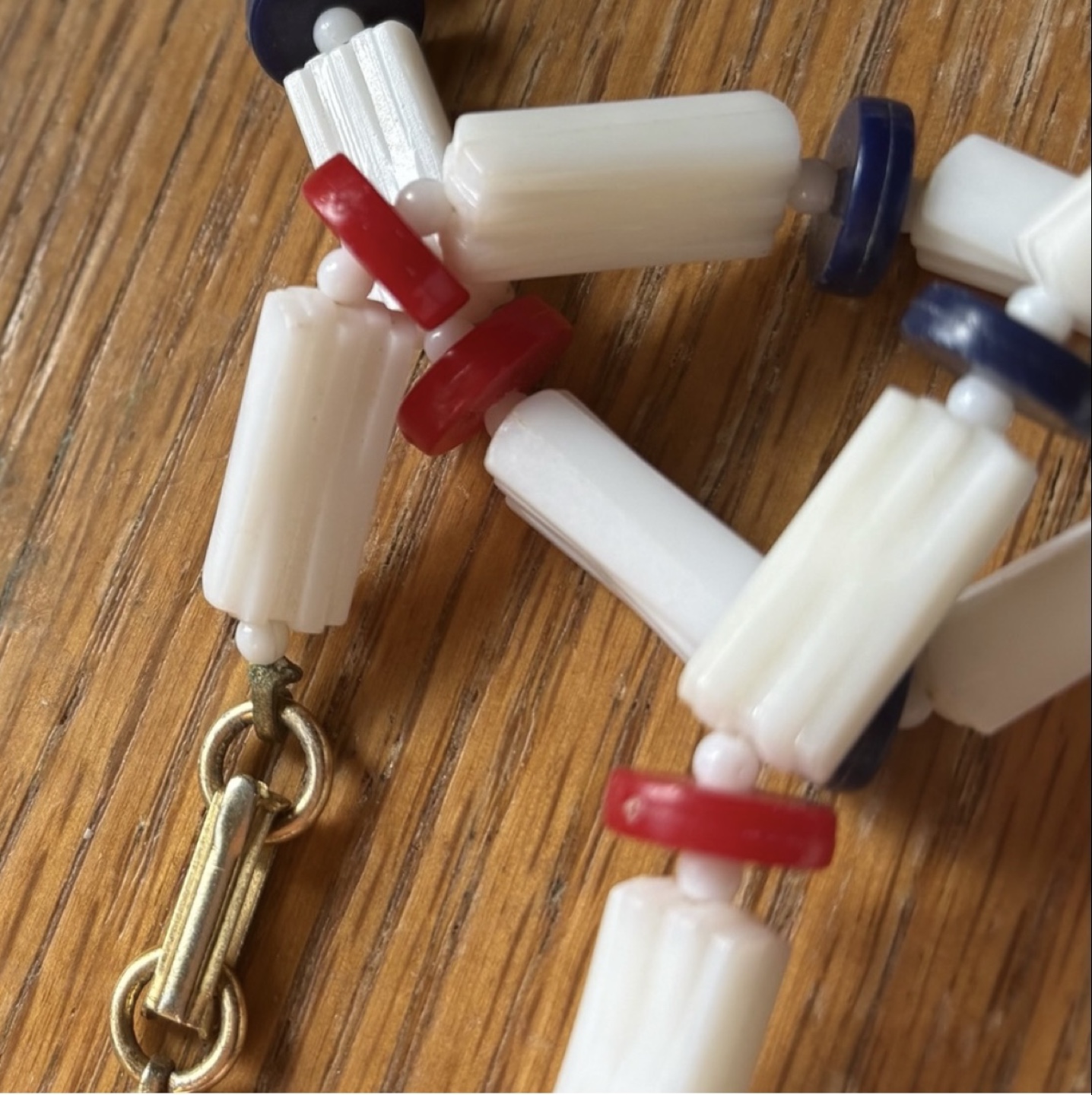Vintage 1960s Beaded Necklace Red White & Blue - photo 3