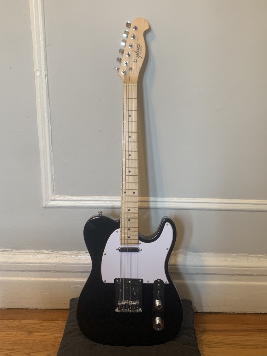 Indio Electric Guitar - photo 2
