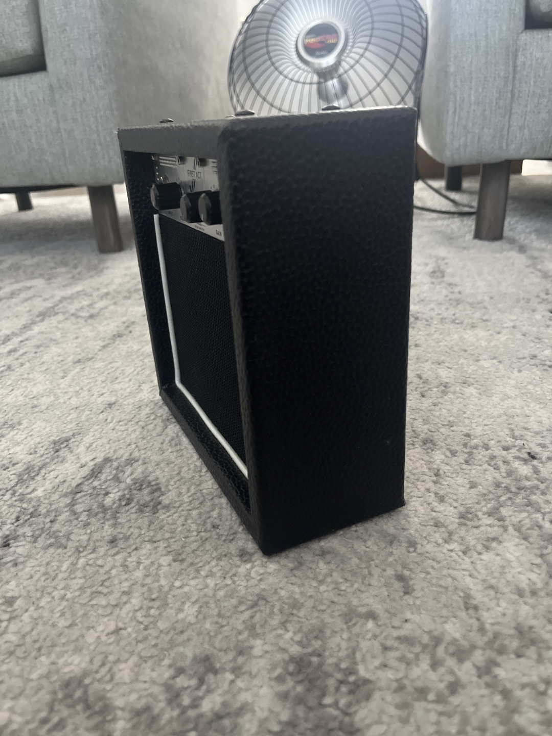First Act MA002 Guitar Amplifier - photo 3