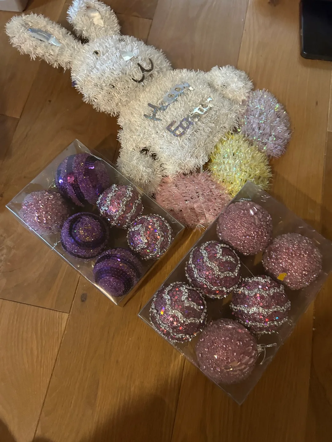 Three sets of sparkly Seasonal ornaments thumbnail