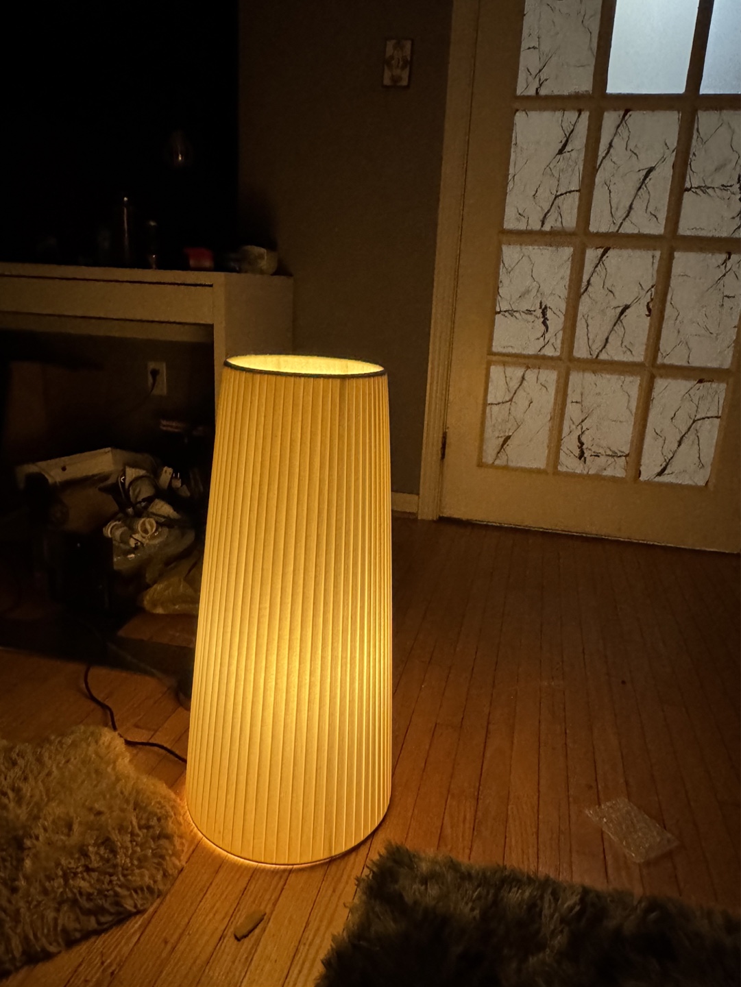 Tall pleated floor lamp - photo 2