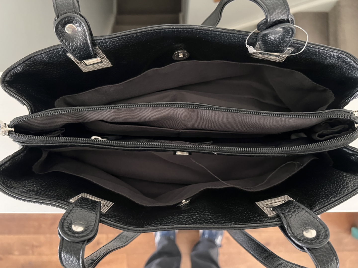 Black Handbag - photo 3