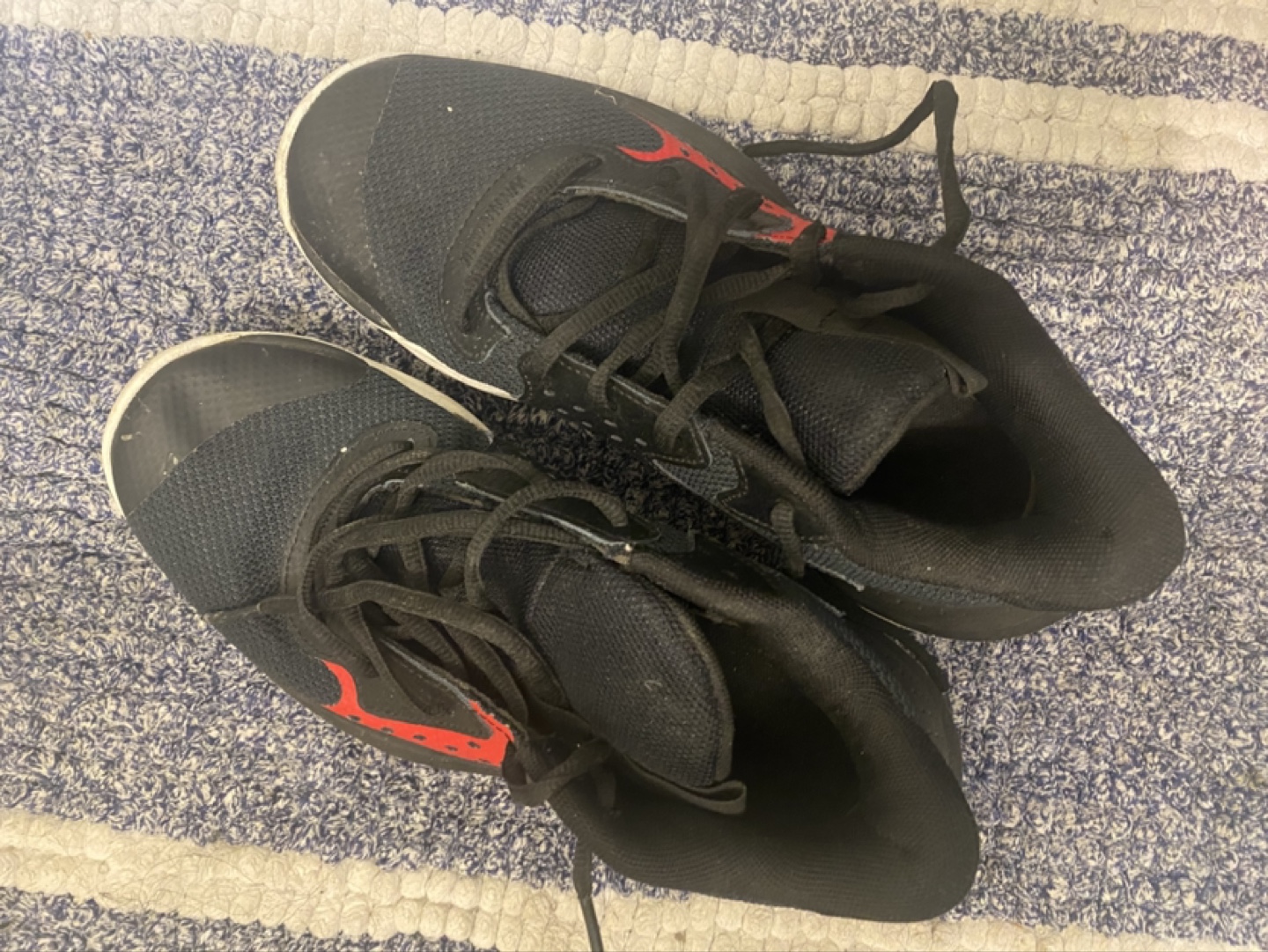 Under Armour Boys' Grade School Basketball Shoes Size 7Y