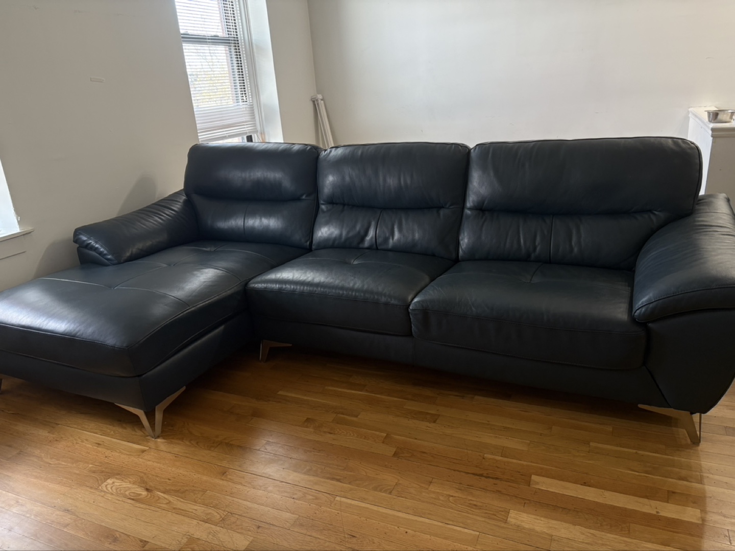 CADENCE TOP GRAIN LEATHER SECTIONAL - photo 2