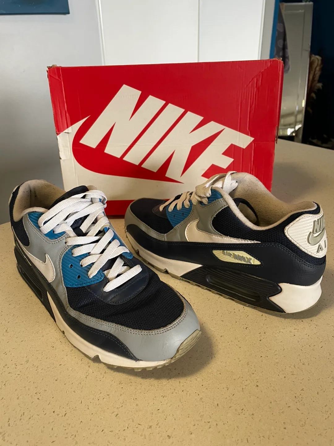 Nike Air Max 90 Men's Shoes Size 10.5 image indicator(2)