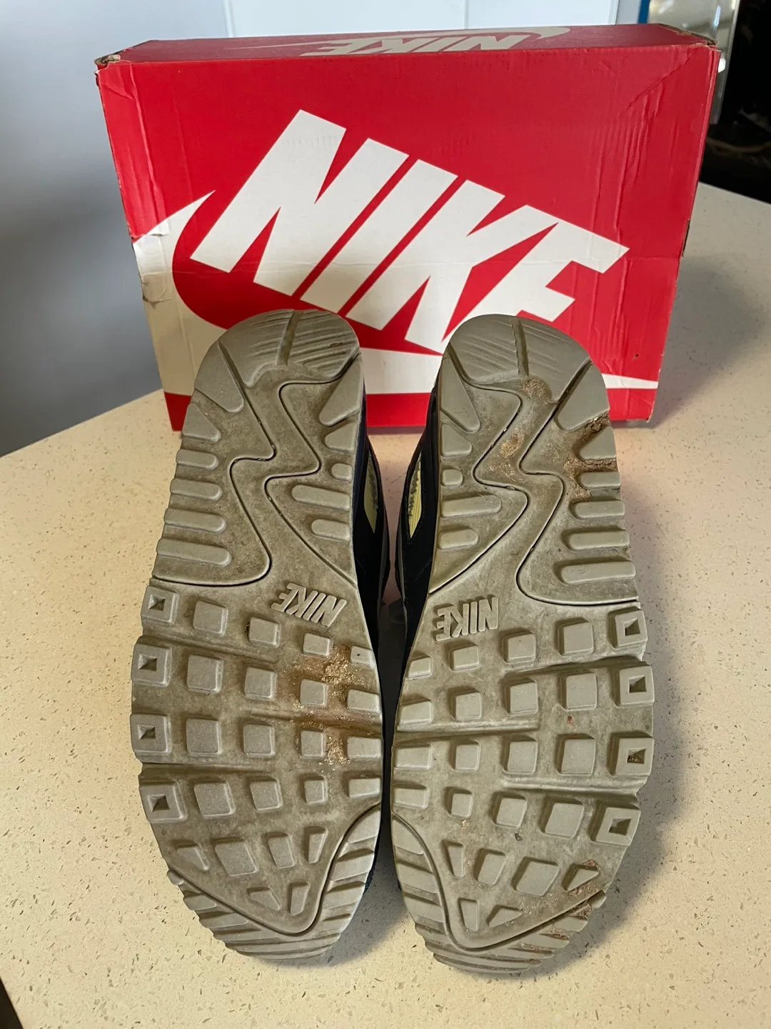 Nike Air Max 90 Men's Shoes Size 10.5 image indicator(4)